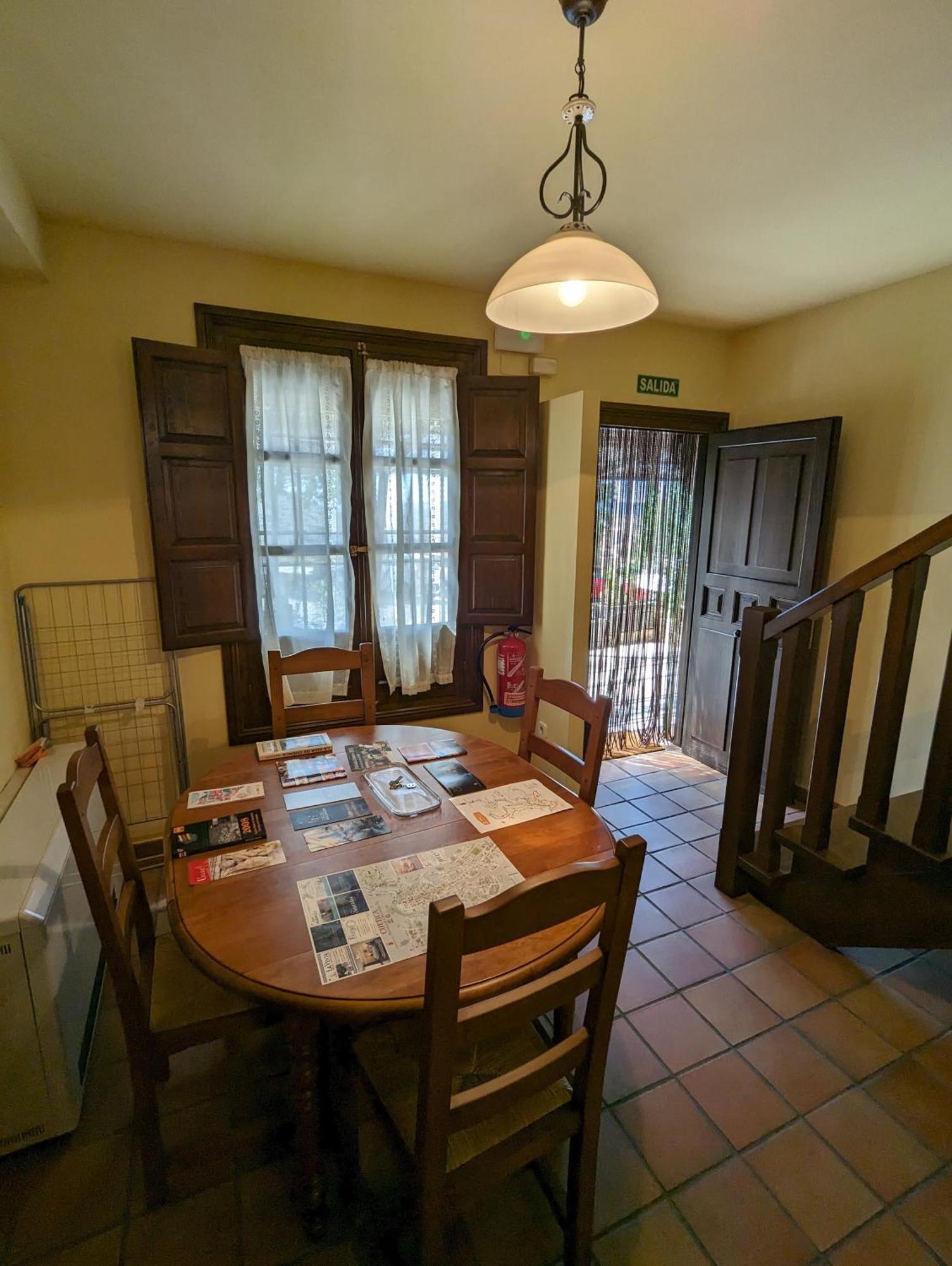 Apartamentos Hoz Del Huecar เกว็งกา ภายนอก รูปภาพ