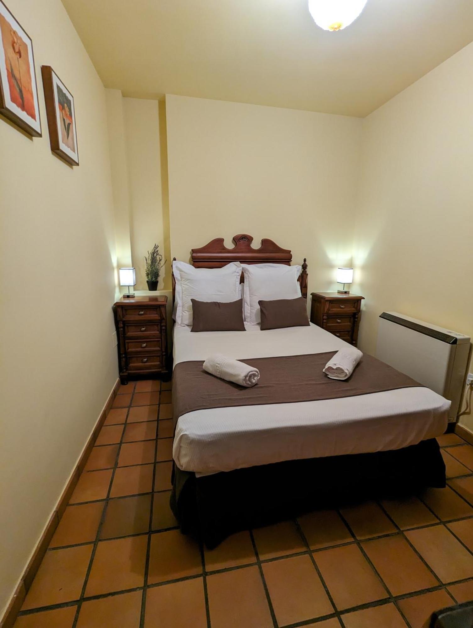 Apartamentos Hoz Del Huecar เกว็งกา ภายนอก รูปภาพ